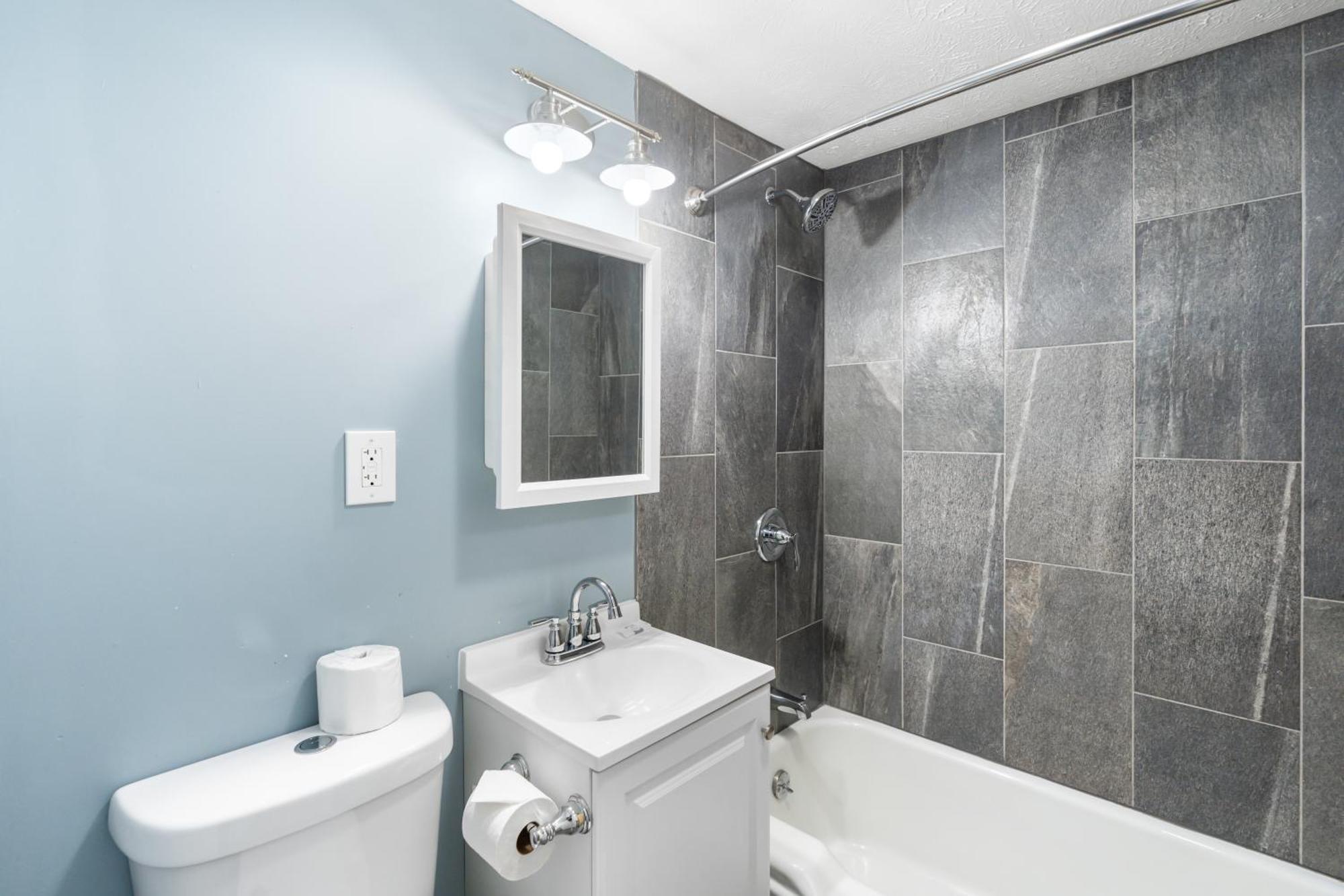 Broadway Inn Council Bluffs Εξωτερικό φωτογραφία
