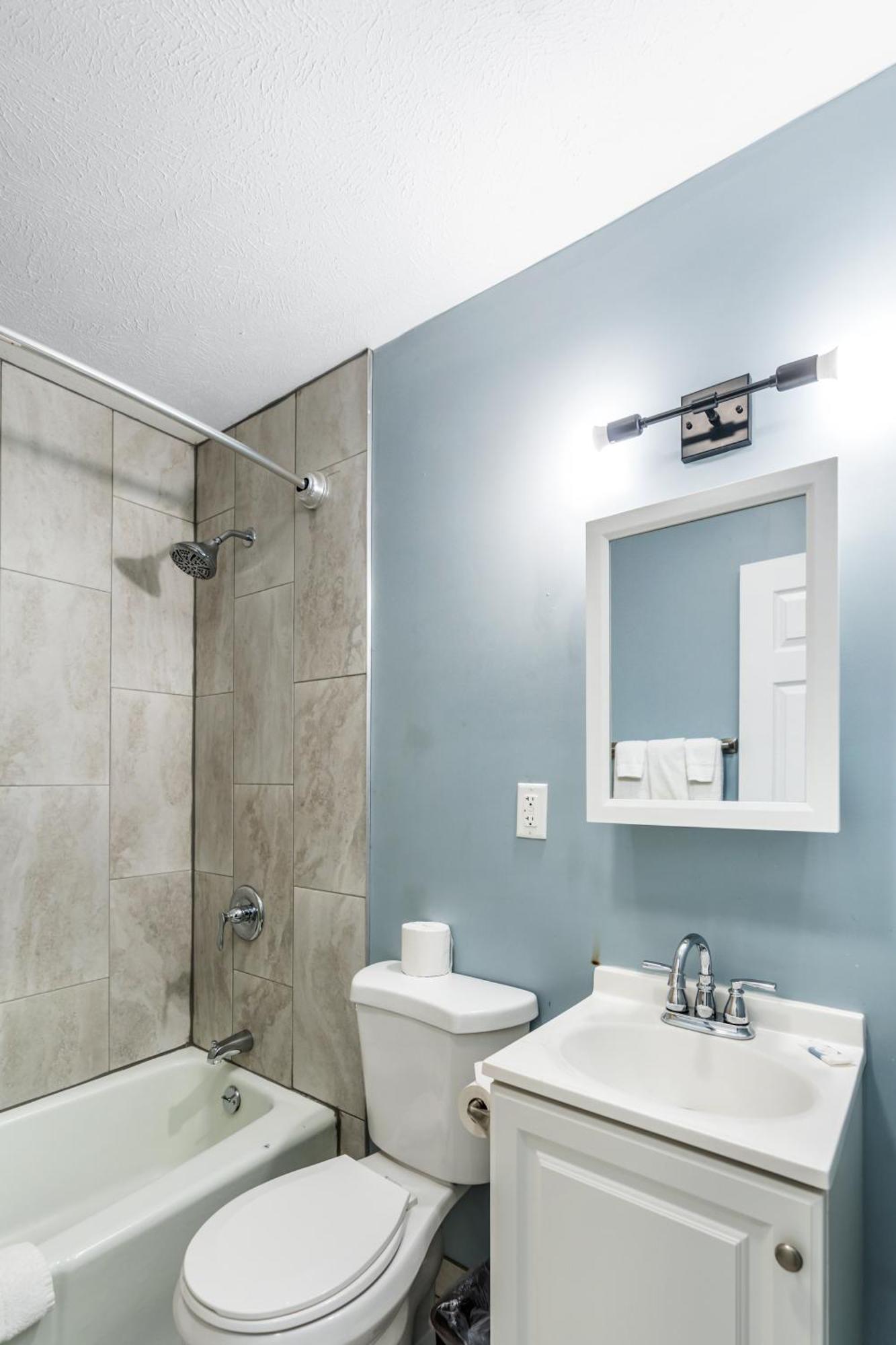 Broadway Inn Council Bluffs Εξωτερικό φωτογραφία