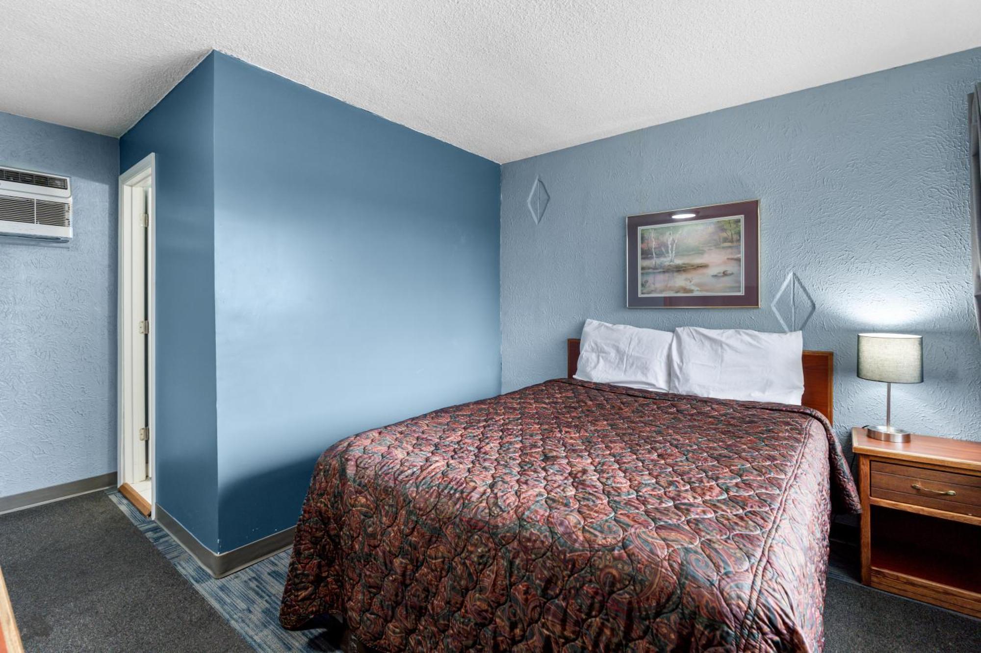 Broadway Inn Council Bluffs Εξωτερικό φωτογραφία