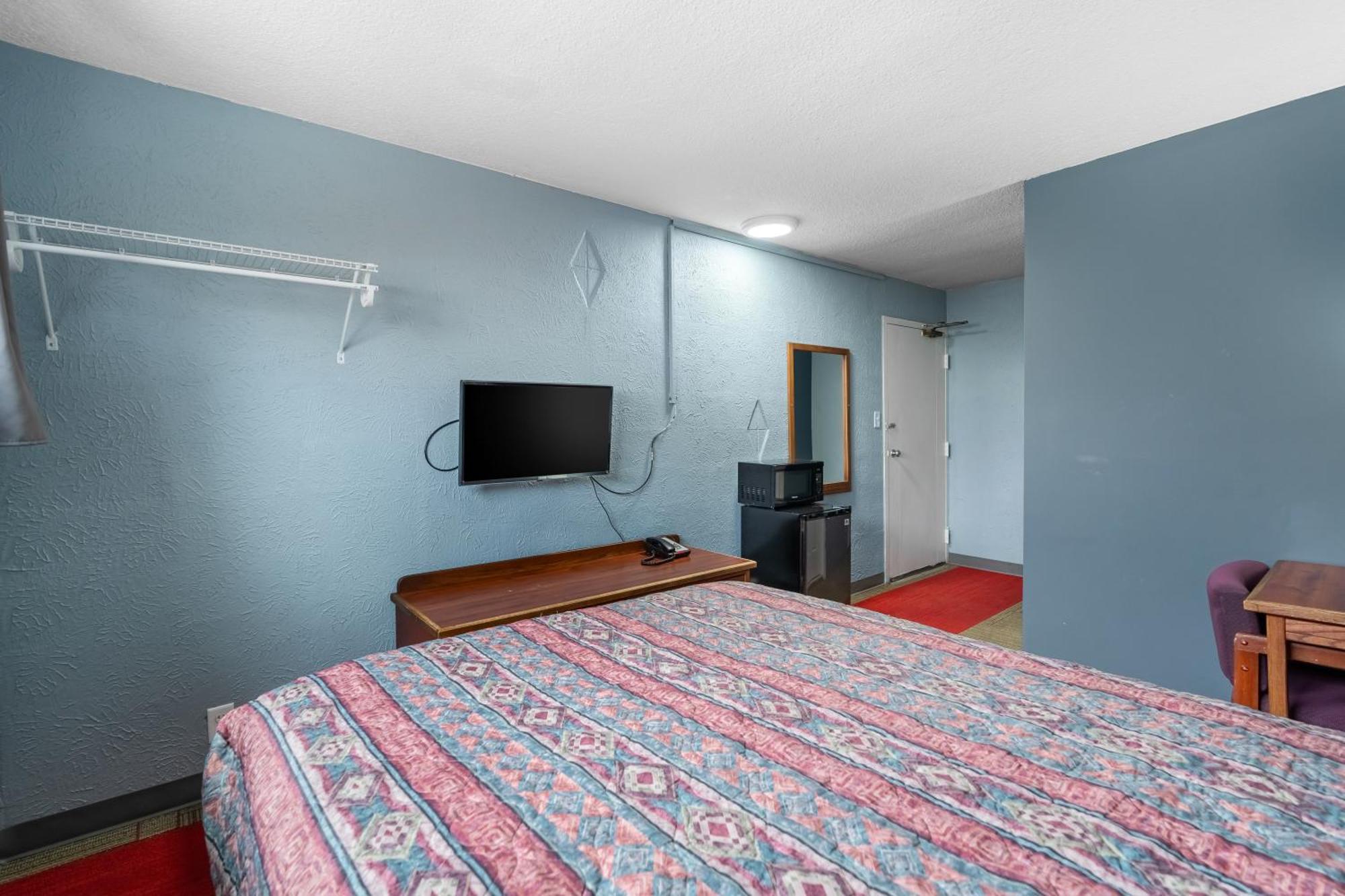 Broadway Inn Council Bluffs Εξωτερικό φωτογραφία