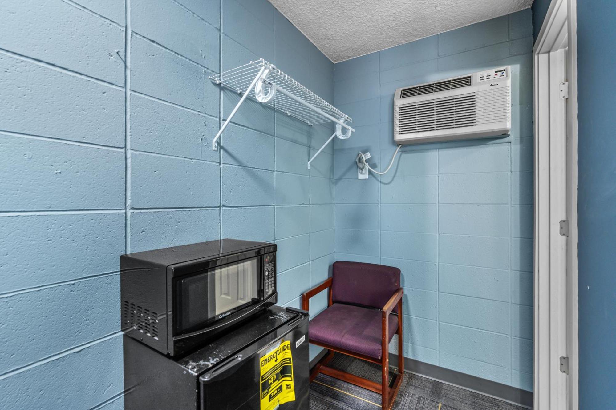 Broadway Inn Council Bluffs Εξωτερικό φωτογραφία