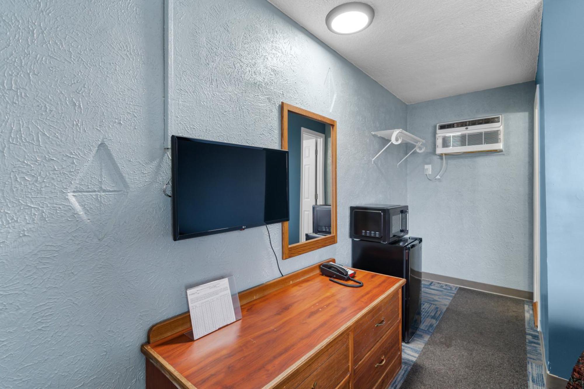 Broadway Inn Council Bluffs Εξωτερικό φωτογραφία