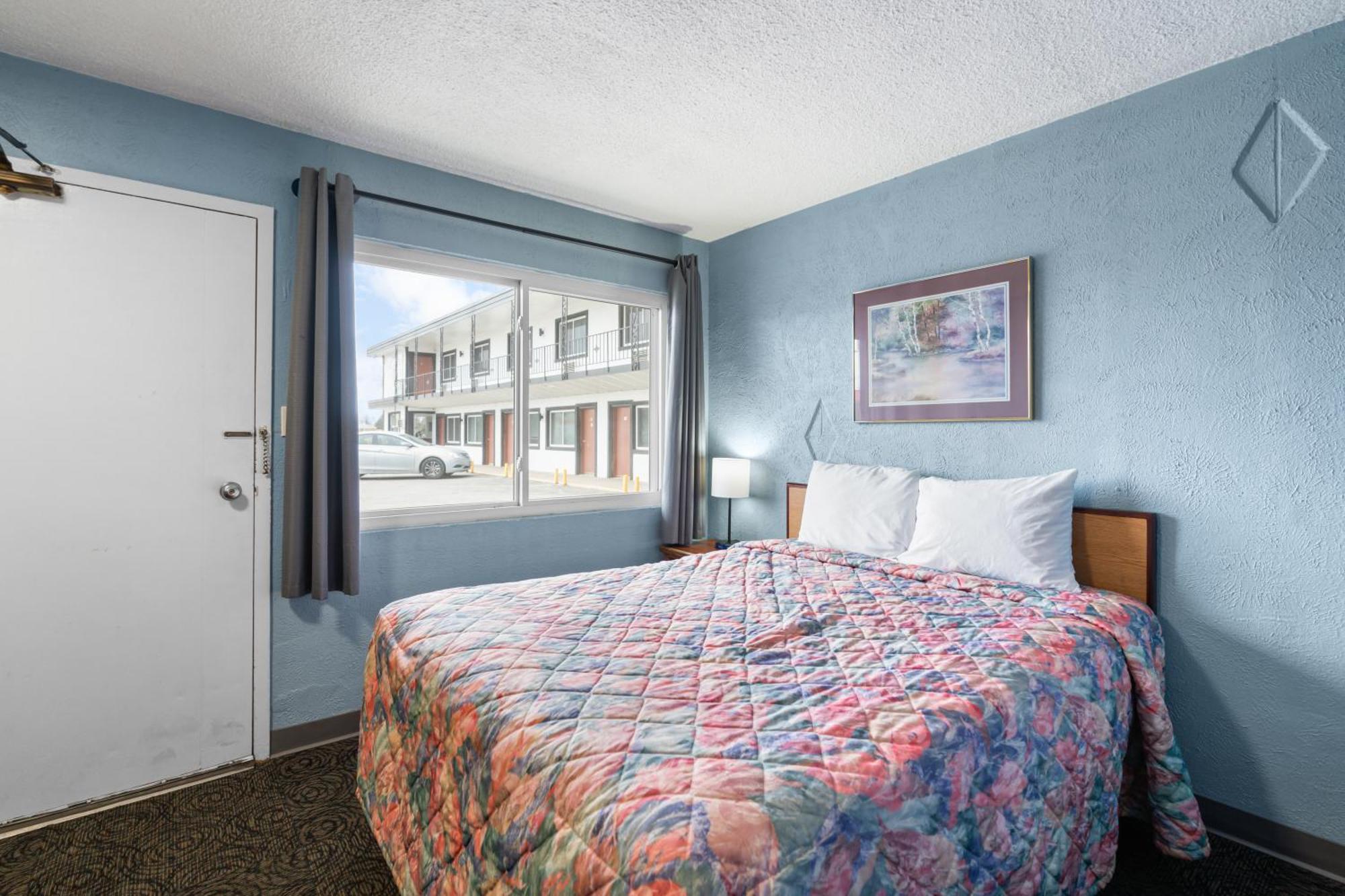 Broadway Inn Council Bluffs Εξωτερικό φωτογραφία