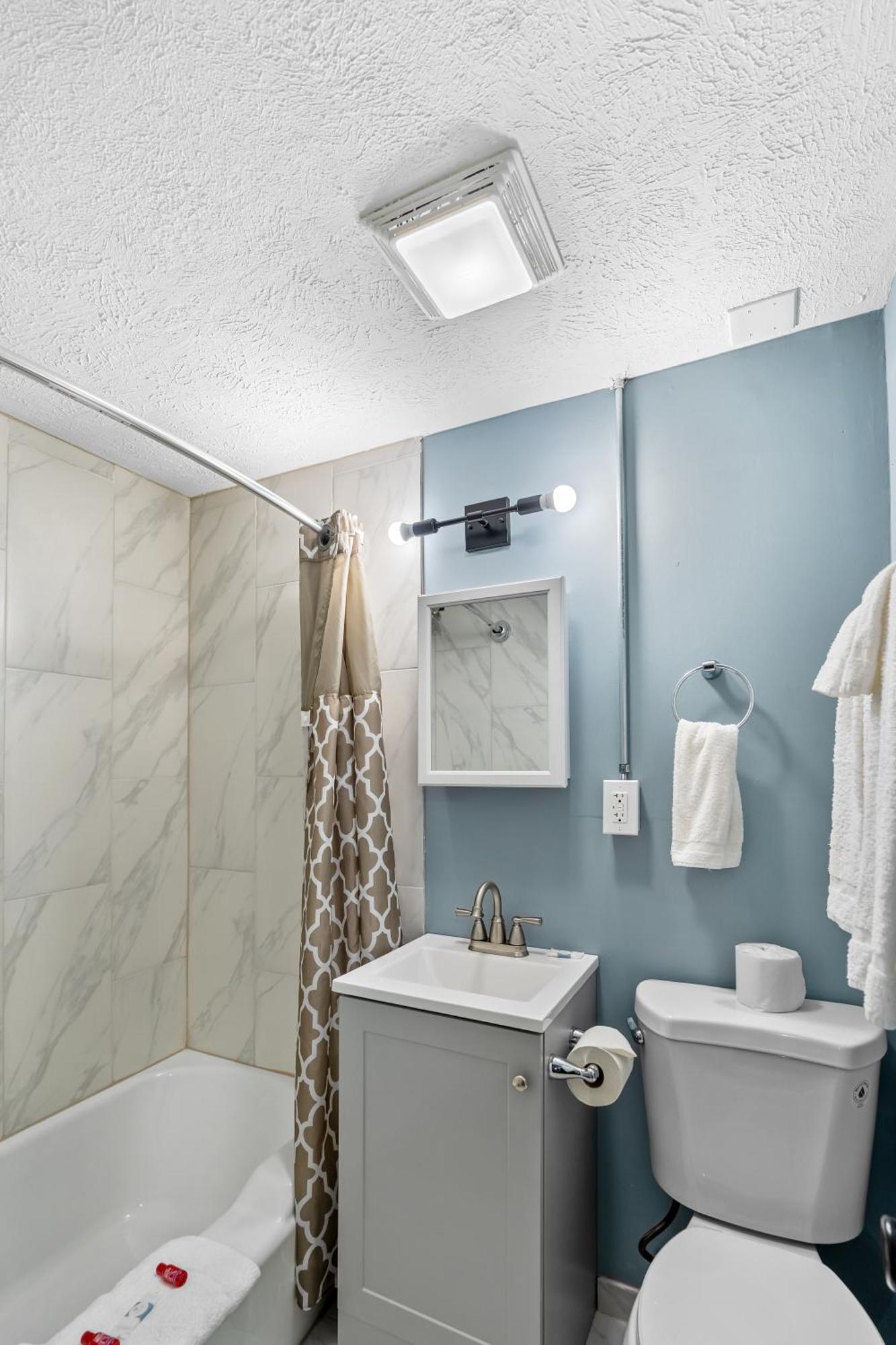 Broadway Inn Council Bluffs Εξωτερικό φωτογραφία
